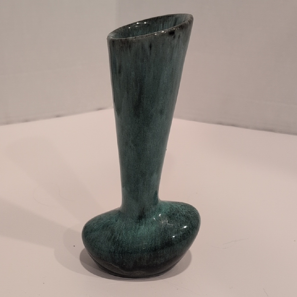 Evangeline Pottery Vase # 976